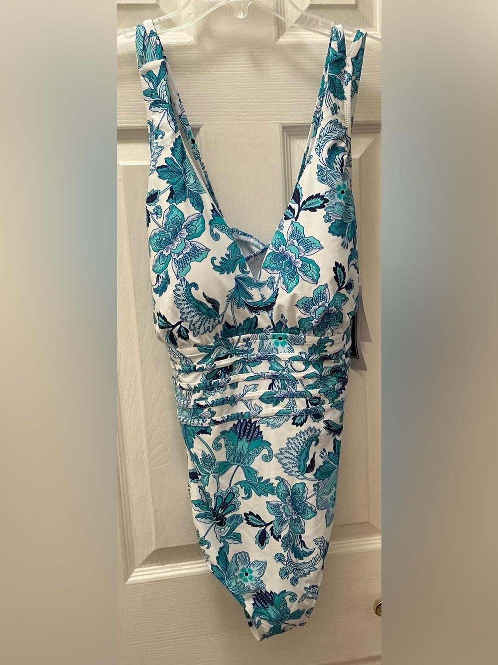 La Blanca Blue White  Floral One-Piece Swimsuit  Size 20W. NWT